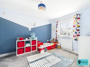 Bedroom- click for photo gallery